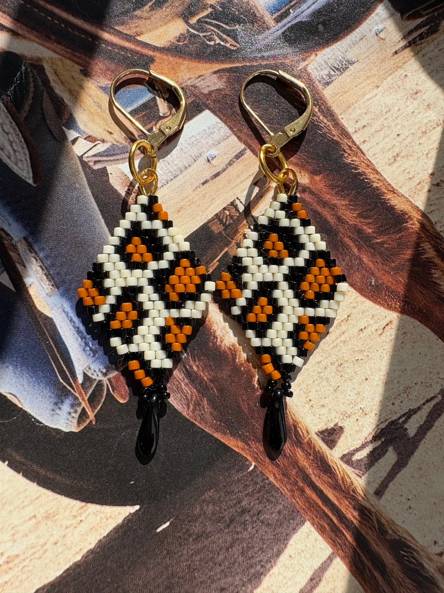 Boucles d'oreilles guépard