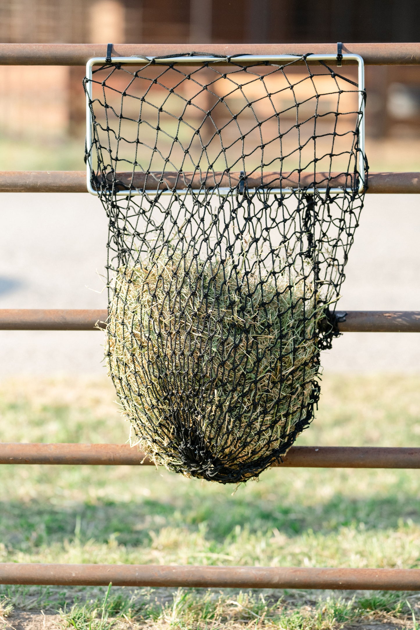 Hay Chix® Nets Panel Feeder