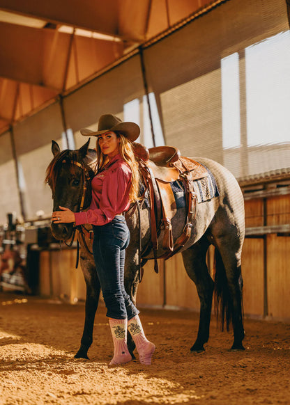 FRINGE BUCKING DUSTY PINK PERFORMANCE BOOT SOCKS