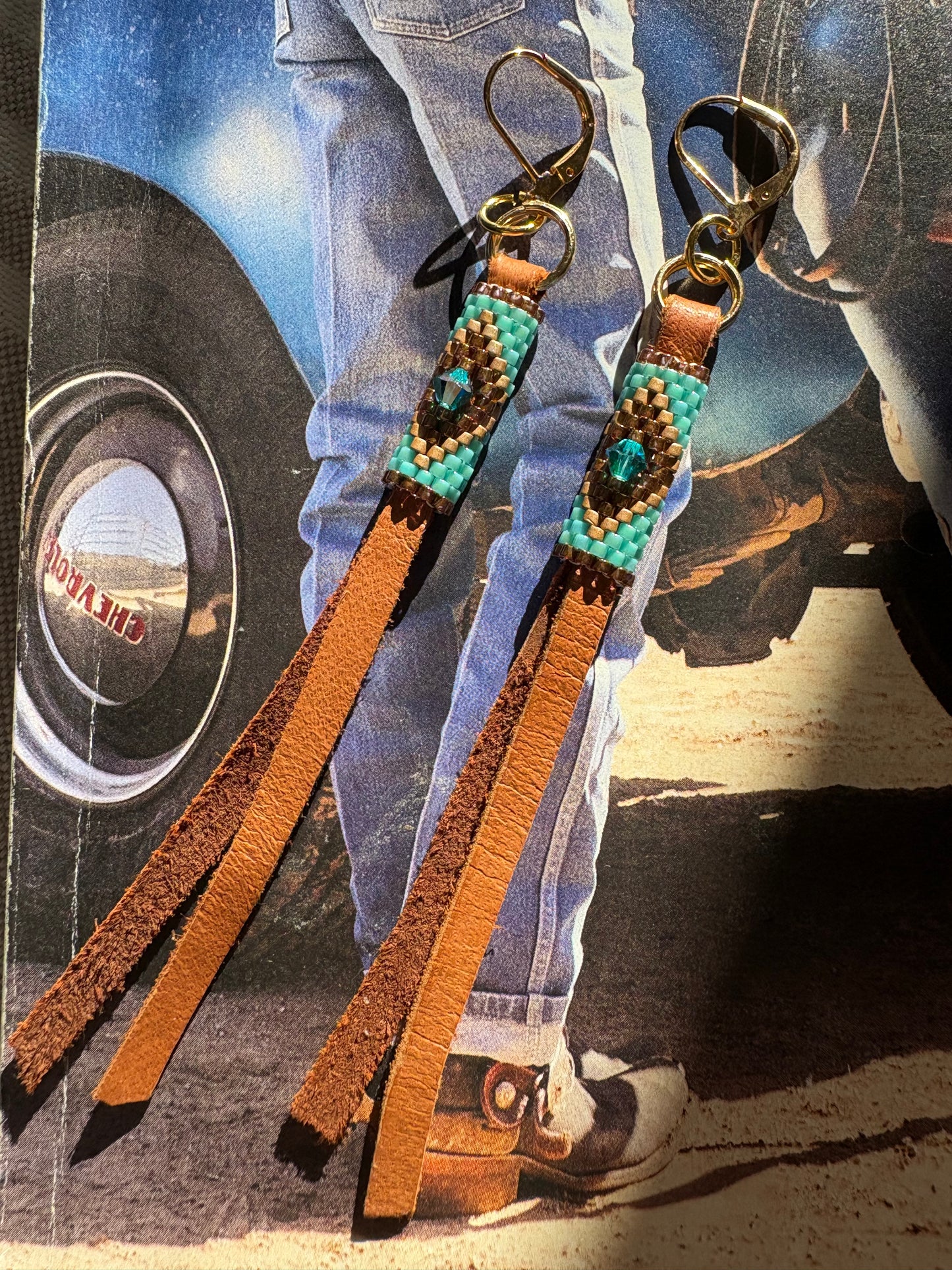Leather strap and turquoise touch